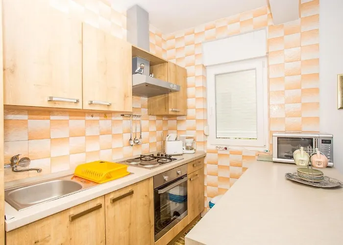 Antonija I Ante 3* Kampor