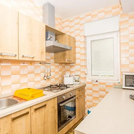 Antonija I Ante 3* Kampor