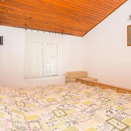 Guest house Antonija I Ante 3*